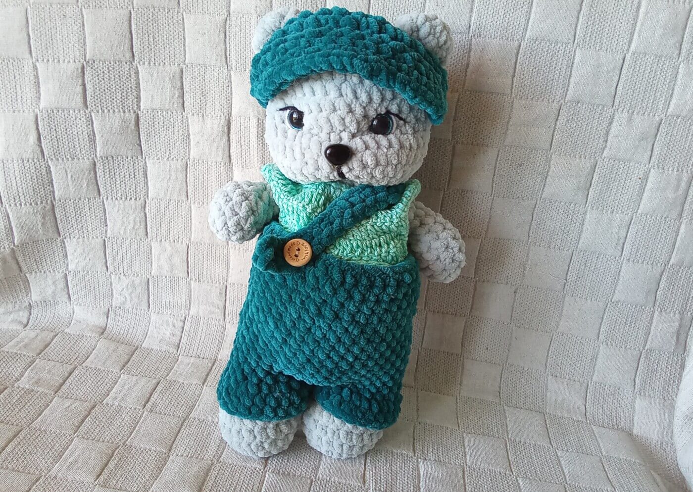 Αρκούδος με ρούχα