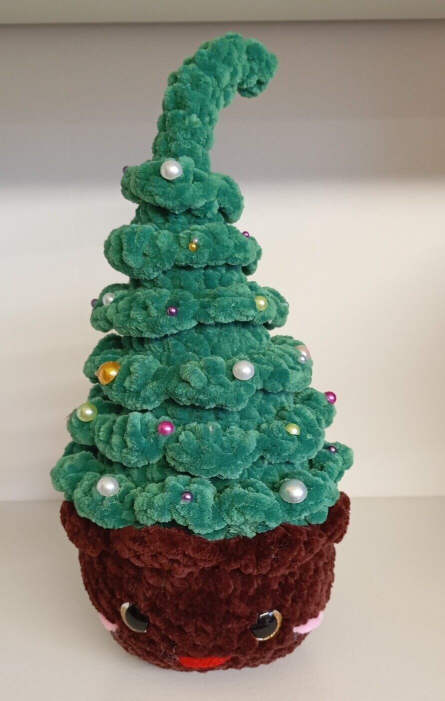 Χριστουγεννιάτικο δέντρο σε γλάστρα